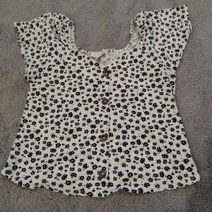 Monteau Black and White Floral Blouse